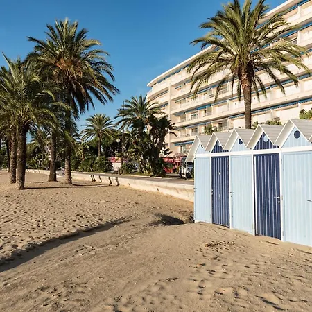 Apartamento : T2 Climatisé Avec Parking Pour 4, Face - Fr-1-803-23